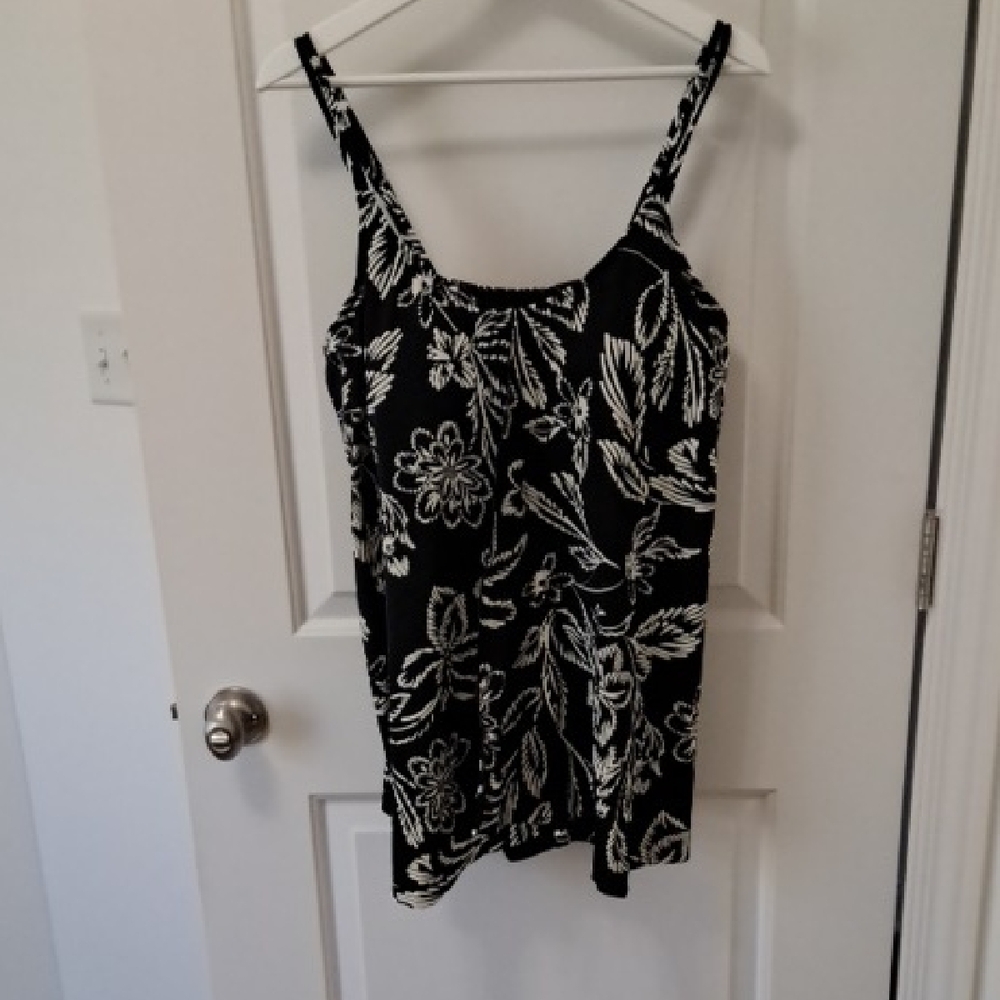 Floral Black and White Women's Swimsuit